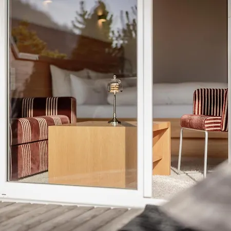 阿尔卑斯-舒适-中央酒店 酒店