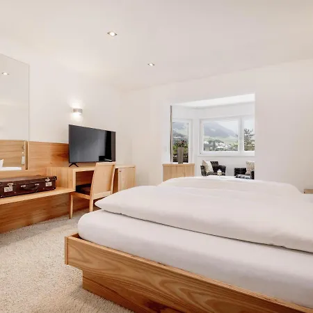 מלון Alpen-comfort-hotel 4*