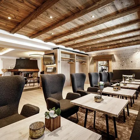 Alpen-comfort-hotel מלון נאודרס