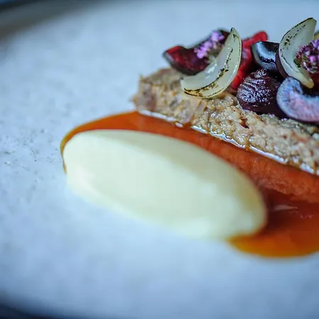 ホテル Alpen-comfort-hotel ナウダース