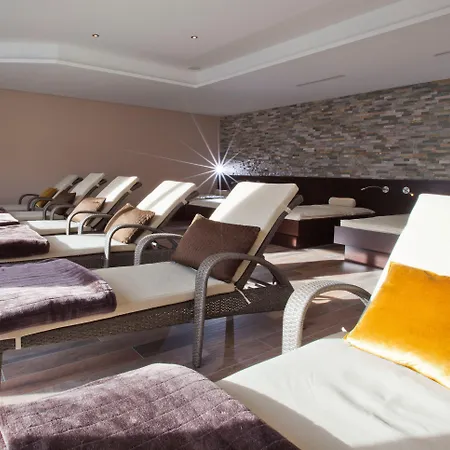 ホテル Alpen-comfort-hotel 4*