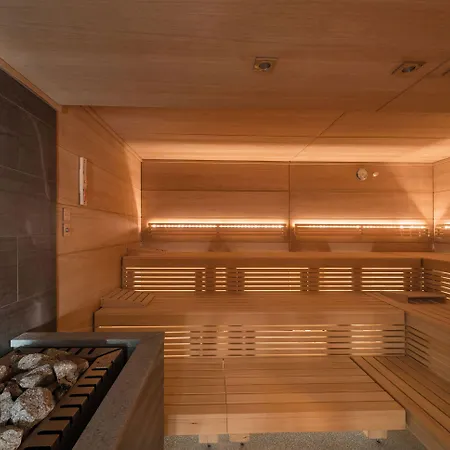 Alpen-comfort-hotel ナウダース